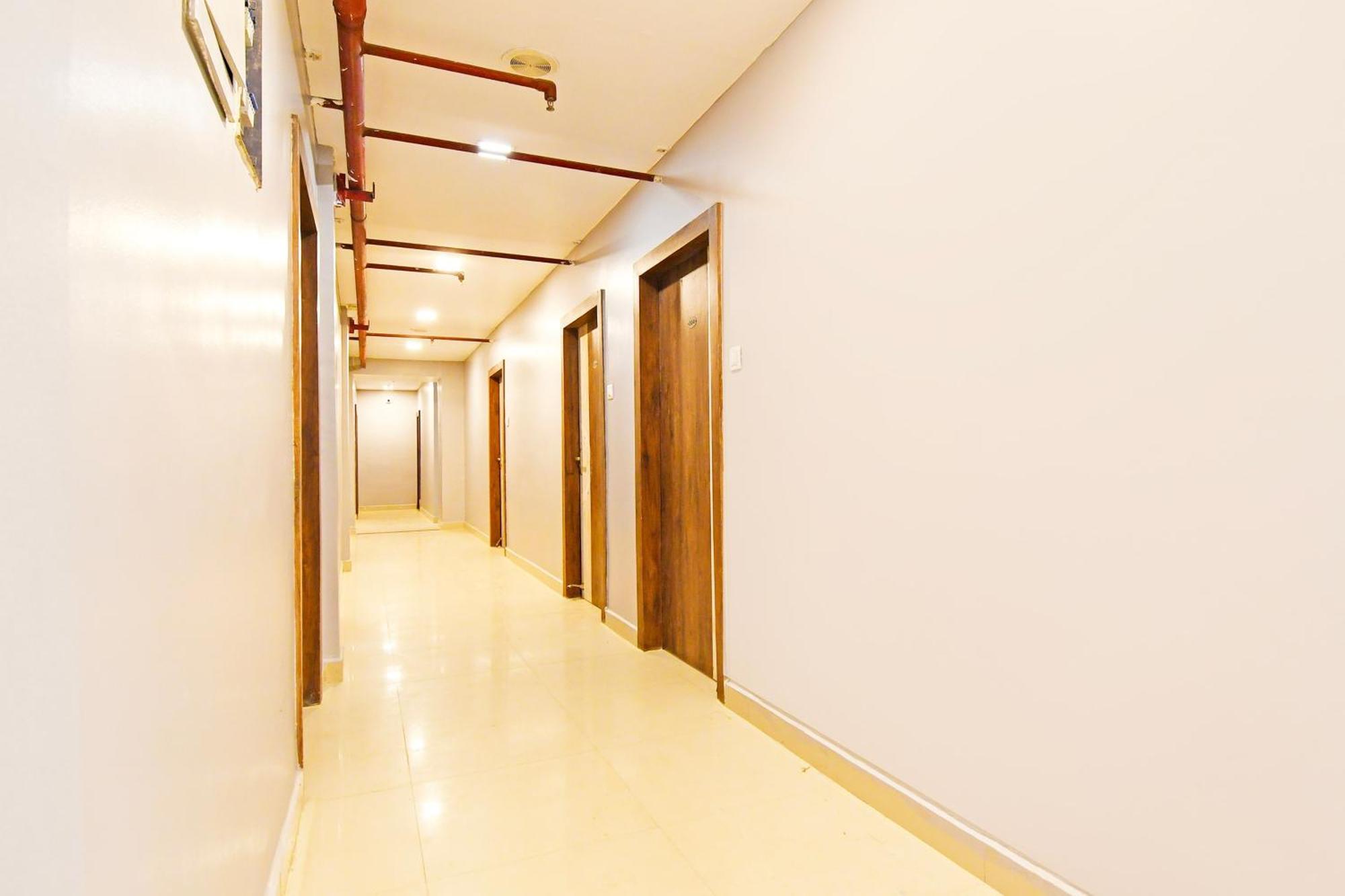 Super Townhouse Mancheswar Industrial Estate Hotel Bhubaneswar Bagian luar foto