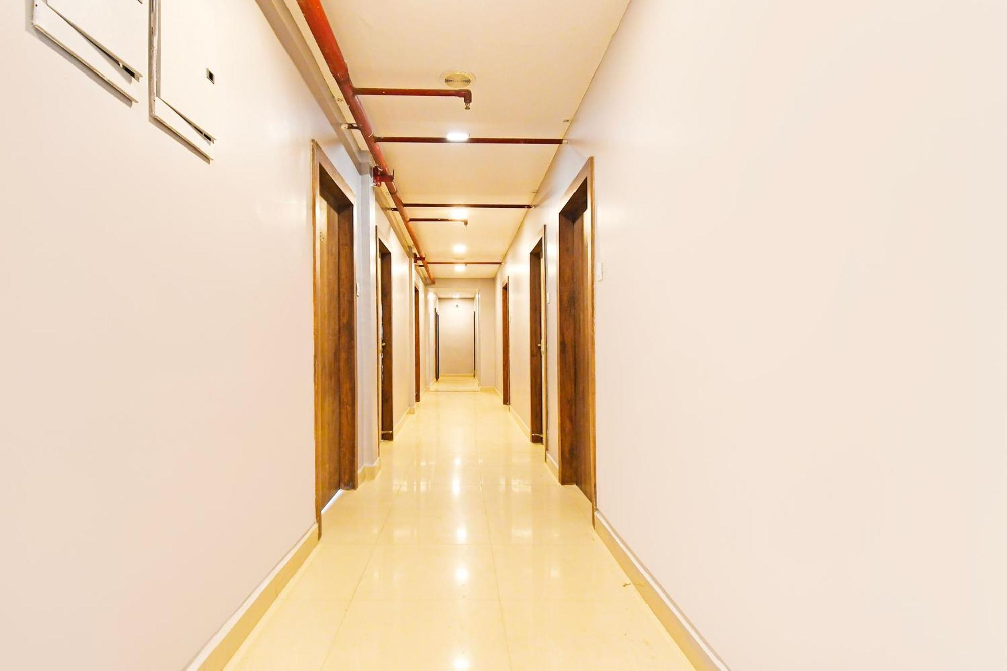 Super Townhouse Mancheswar Industrial Estate Hotel Bhubaneswar Bagian luar foto