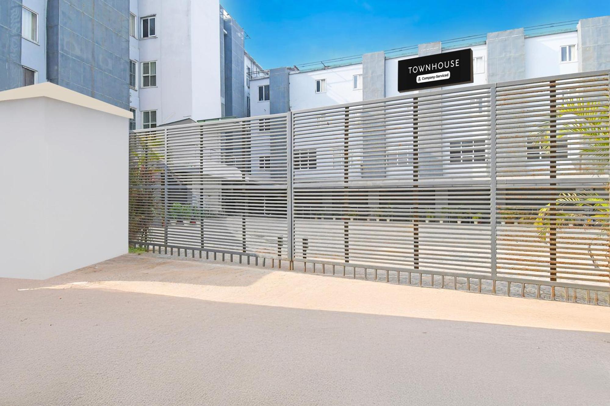 Super Townhouse Mancheswar Industrial Estate Hotel Bhubaneswar Bagian luar foto