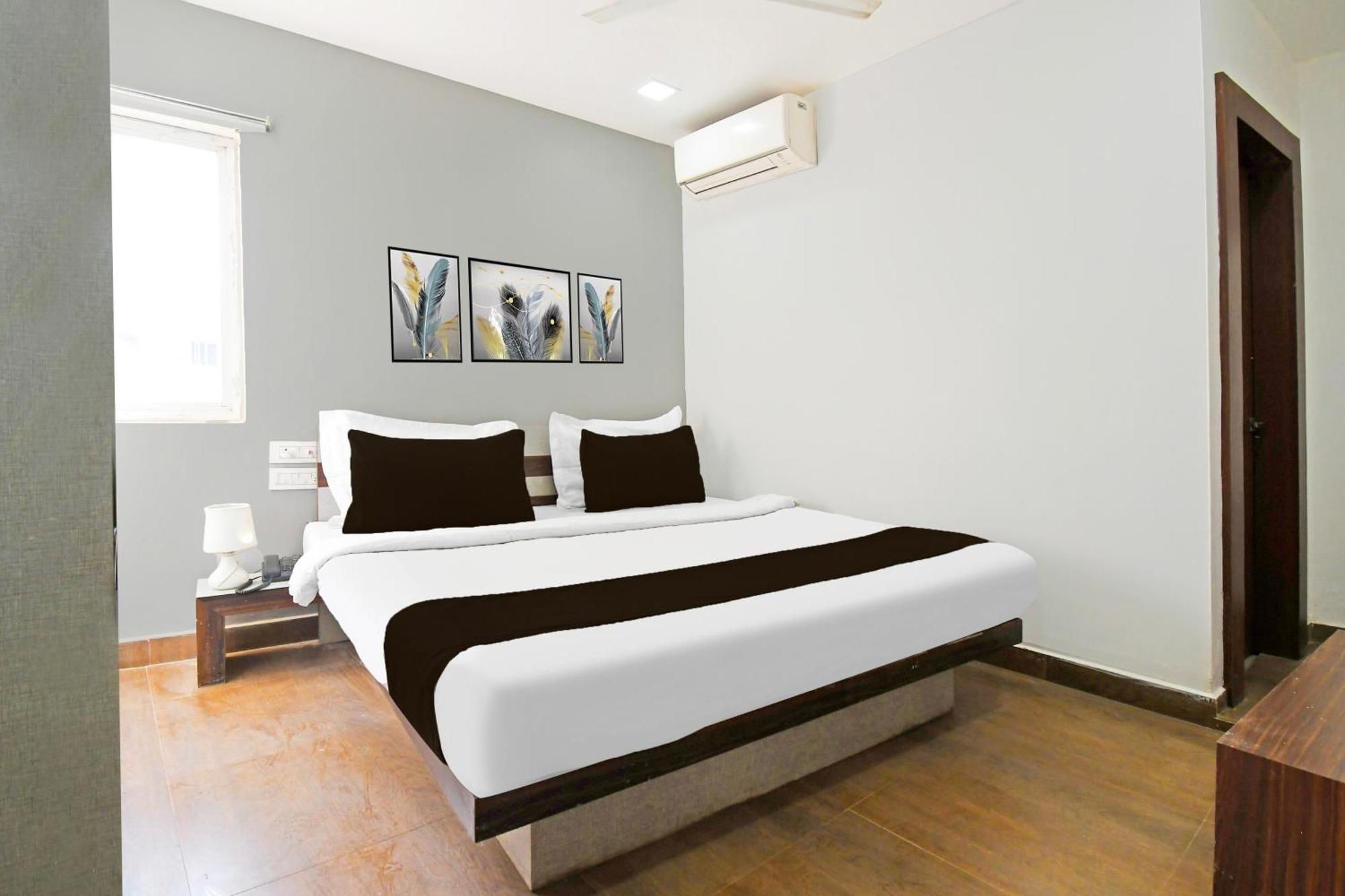 Super Townhouse Mancheswar Industrial Estate Hotel Bhubaneswar Bagian luar foto