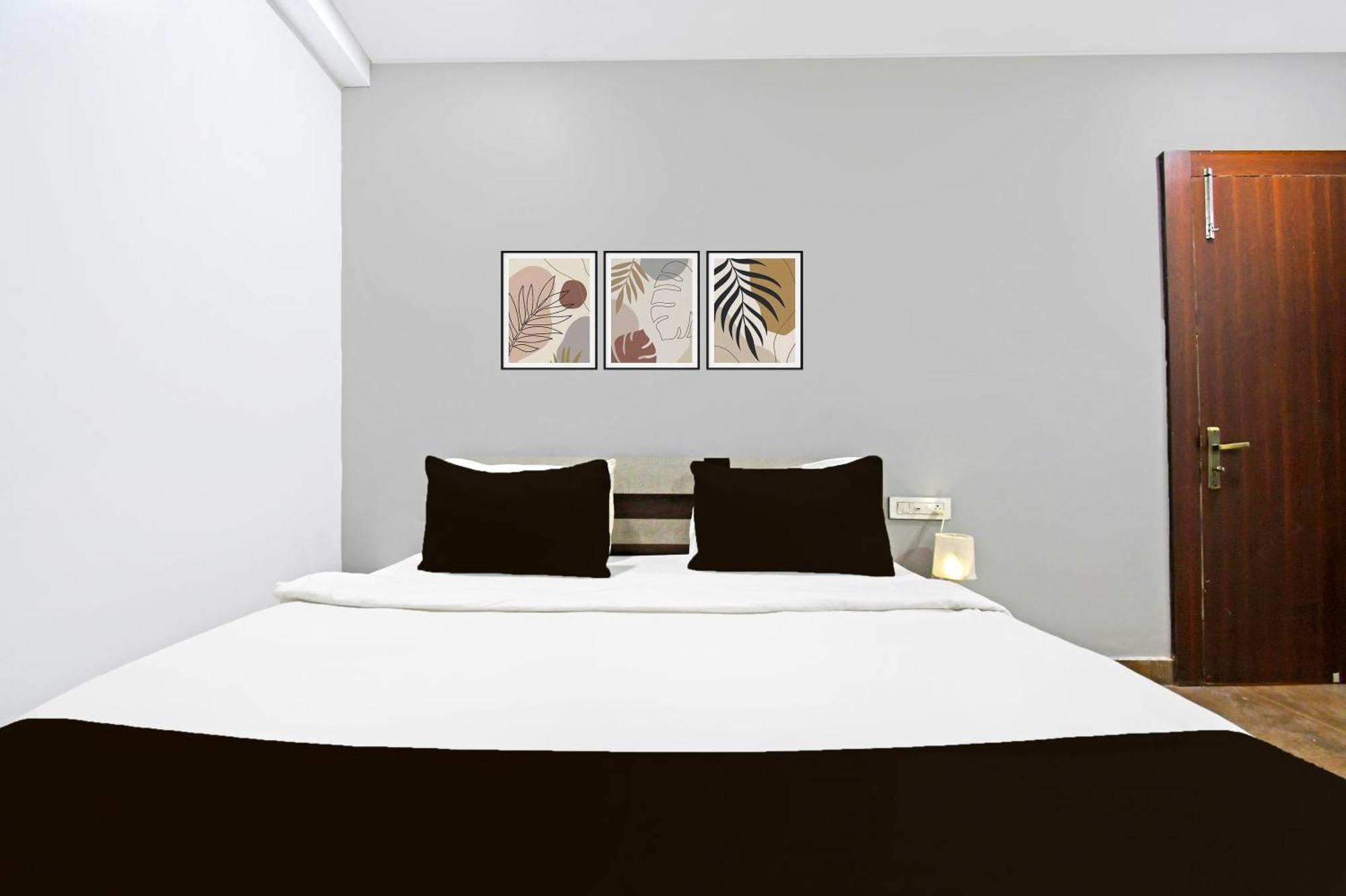 Super Townhouse Mancheswar Industrial Estate Hotel Bhubaneswar Bagian luar foto